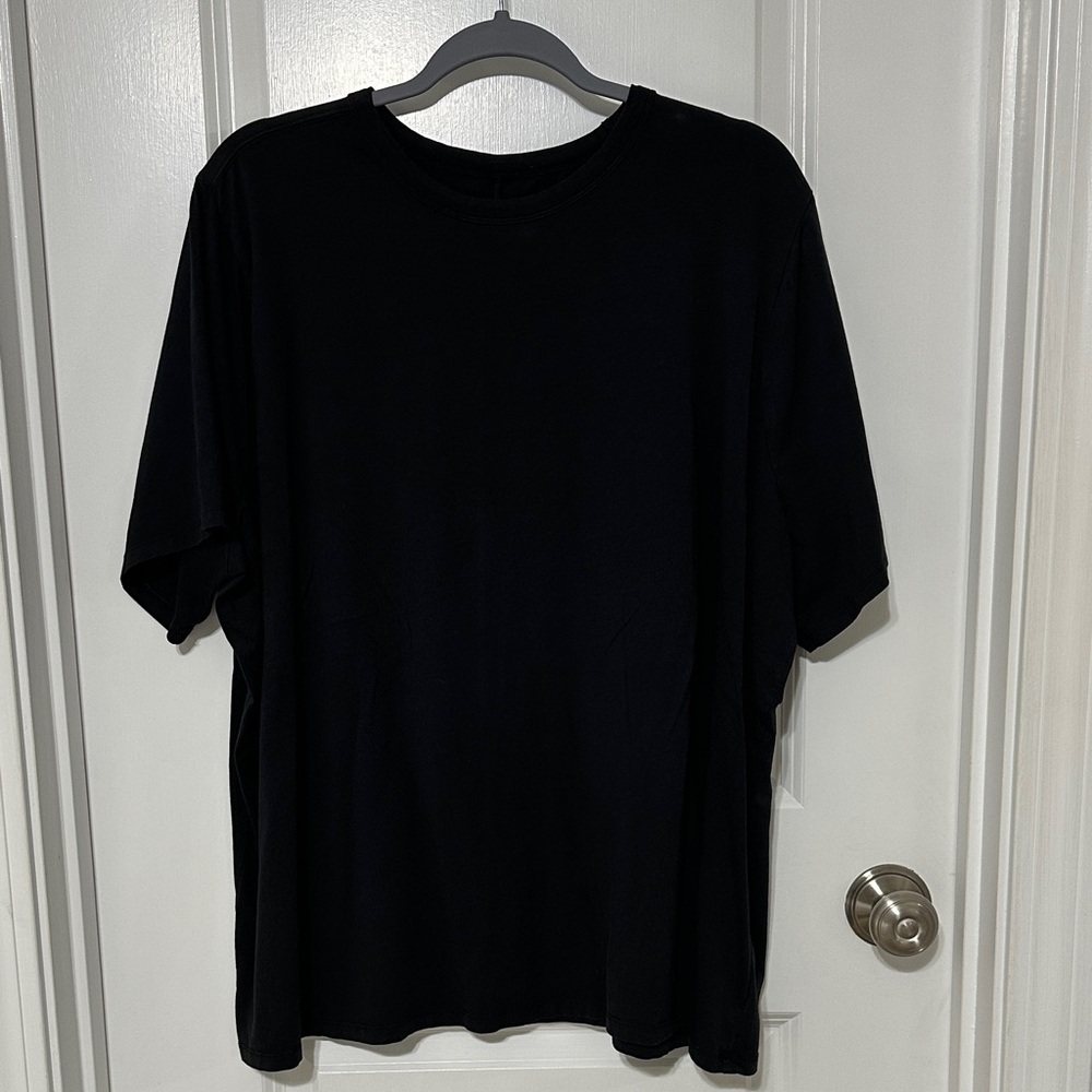 Amazon Essentials Black Women's Short Sleeve Tee